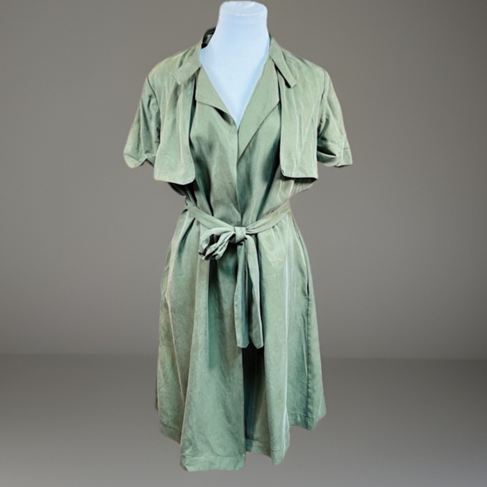 Super cute army, green lightweight tie long slit, duster jacket